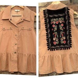 Entro Camel Sleeveless Button-Down peplum Top - Large